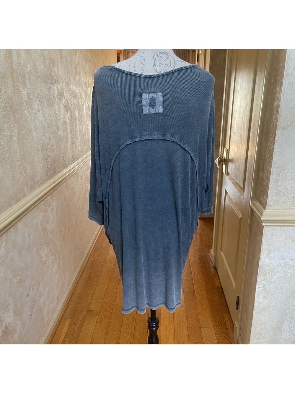 Free People FP Movement Harmony Tee - blue indigo combo burnout graphic Sz Large - Picture 7 of 15